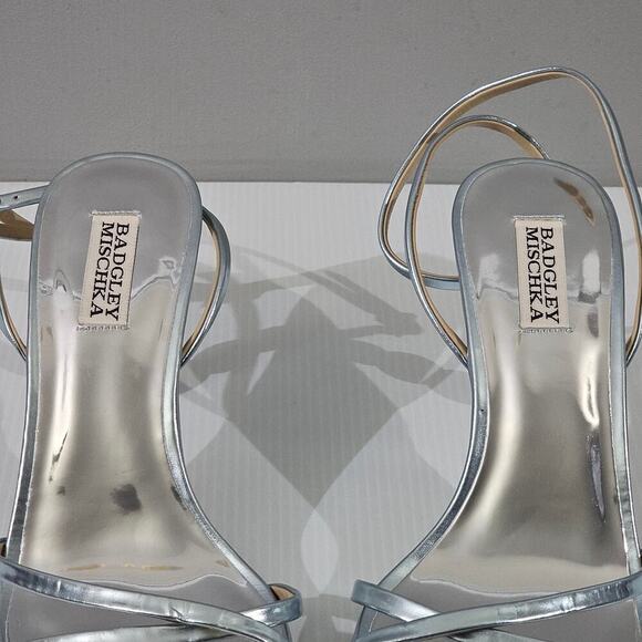 Badgley Mischka Callie Sandal Womens 10 Metallic Mint Leather Beaded Pearl Heel - Picture 8 of 15